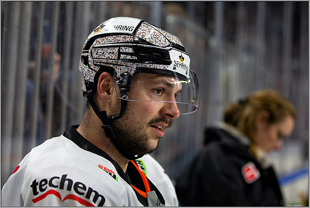 PENNY DEL; Koelner Haie- Loewen Frankfurt; Koeln, 01.12.2022